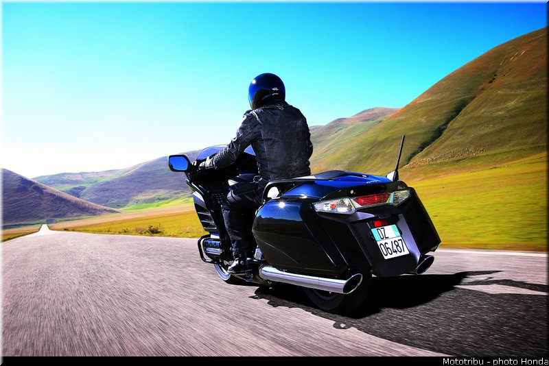 honda_gold_wing_f6b_2013_002