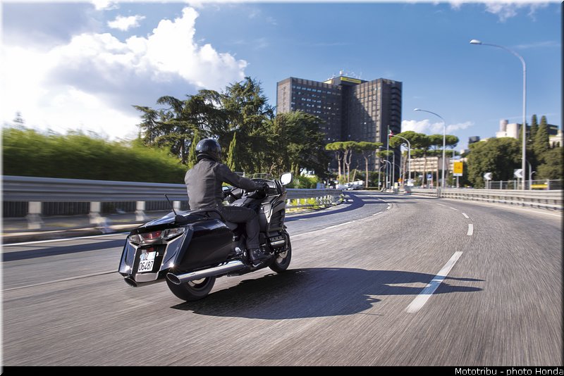 honda_gold_wing_f6b_2013_008