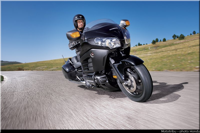 honda_gold_wing_f6b_2013_013