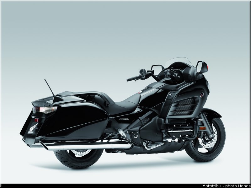 honda_gold_wing_f6b_2013_022