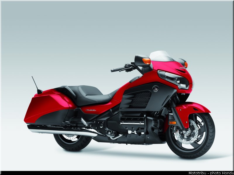 honda_gold_wing_f6b_2013_024