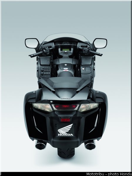 honda_gold_wing_f6b_2013_026