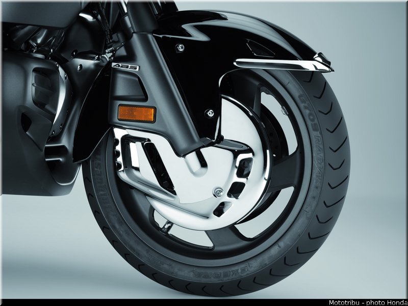 honda_gold_wing_f6b_2013_032