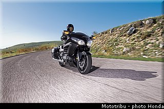 honda_gold_wing_f6b_2013_007.jpg