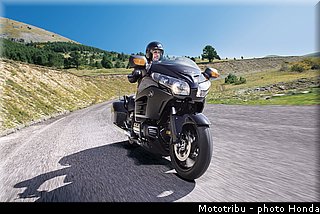 honda_gold_wing_f6b_2013_012.jpg