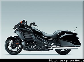 honda_gold_wing_f6b_2013_016.jpg