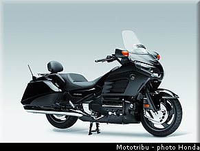 honda_gold_wing_f6b_2013_018.jpg