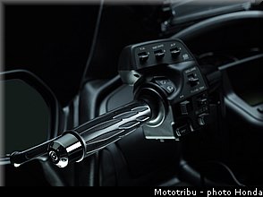 honda_gold_wing_f6b_2013_030.jpg