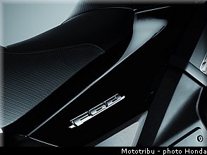 honda_gold_wing_f6b_2013_038.jpg