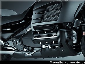 honda_gold_wing_f6b_2013_042.jpg