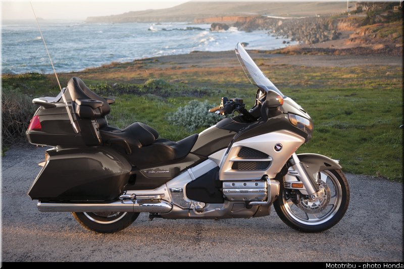 honda_gold_wing_2013_3