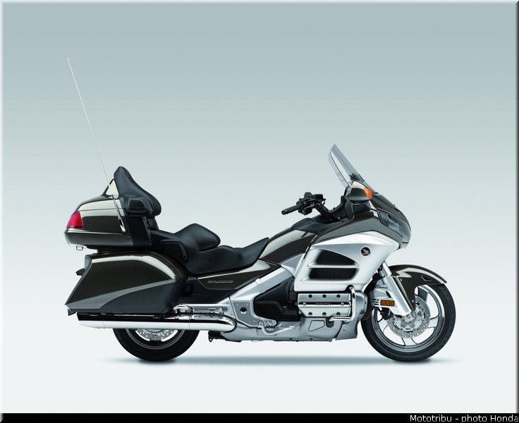 honda_gold_wing_2013_4