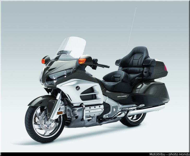 honda_gold_wing_2013_5
