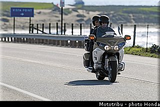 honda_gold_wing_2013_2.jpg