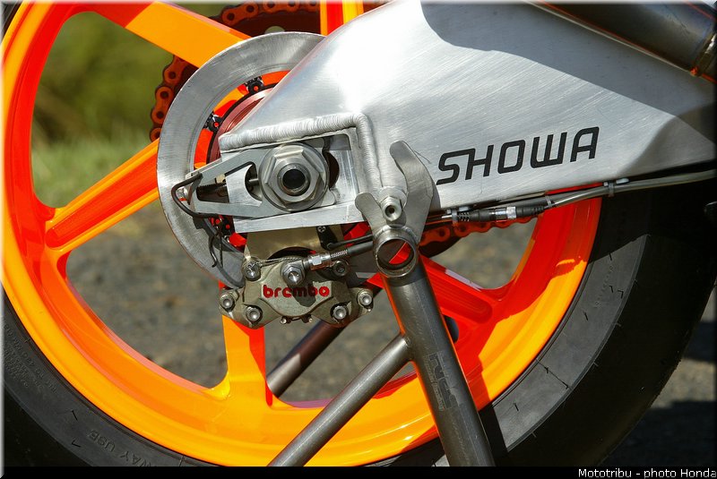 honda_rcv_2004_5