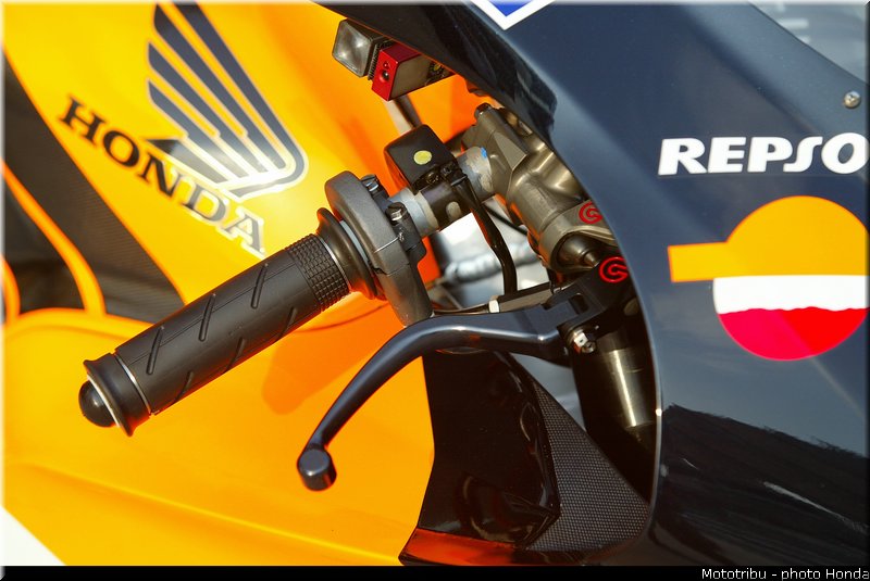honda_rcv_2005_013