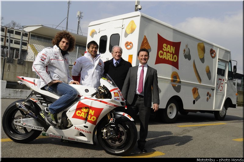 honda_rcv_2011_gresini_09