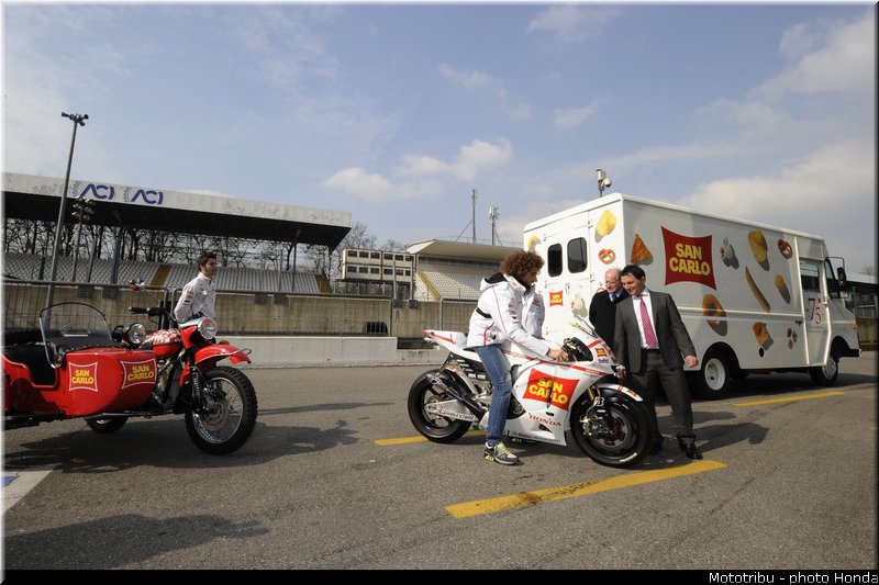 honda_rcv_2011_gresini_10