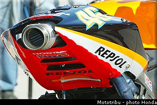 honda_rcv_2003_5.jpg