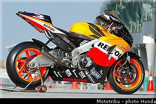 honda_rcv_2005_001.jpg