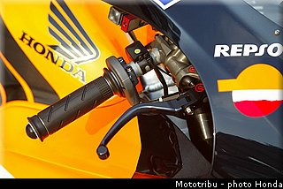 honda_rcv_2005_013.jpg
