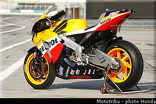 honda_rcv_2006_8.jpg