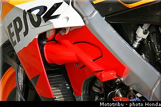 honda_rcv_2007_013.jpg