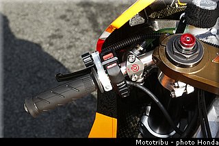 honda_rcv_2008_007.jpg