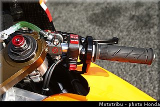 honda_rcv_2008_008.jpg