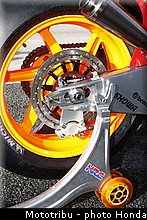 honda_rcv_2008_018.jpg