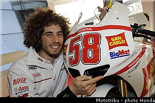 honda_rcv_2011_gresini_02.jpg