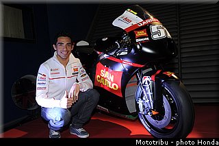 honda_rcv_2012_gresini_1.jpg