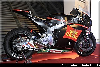 honda_rcv_2012_gresini_3.jpg
