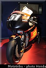 honda_rcv_2012_gresini_5.jpg