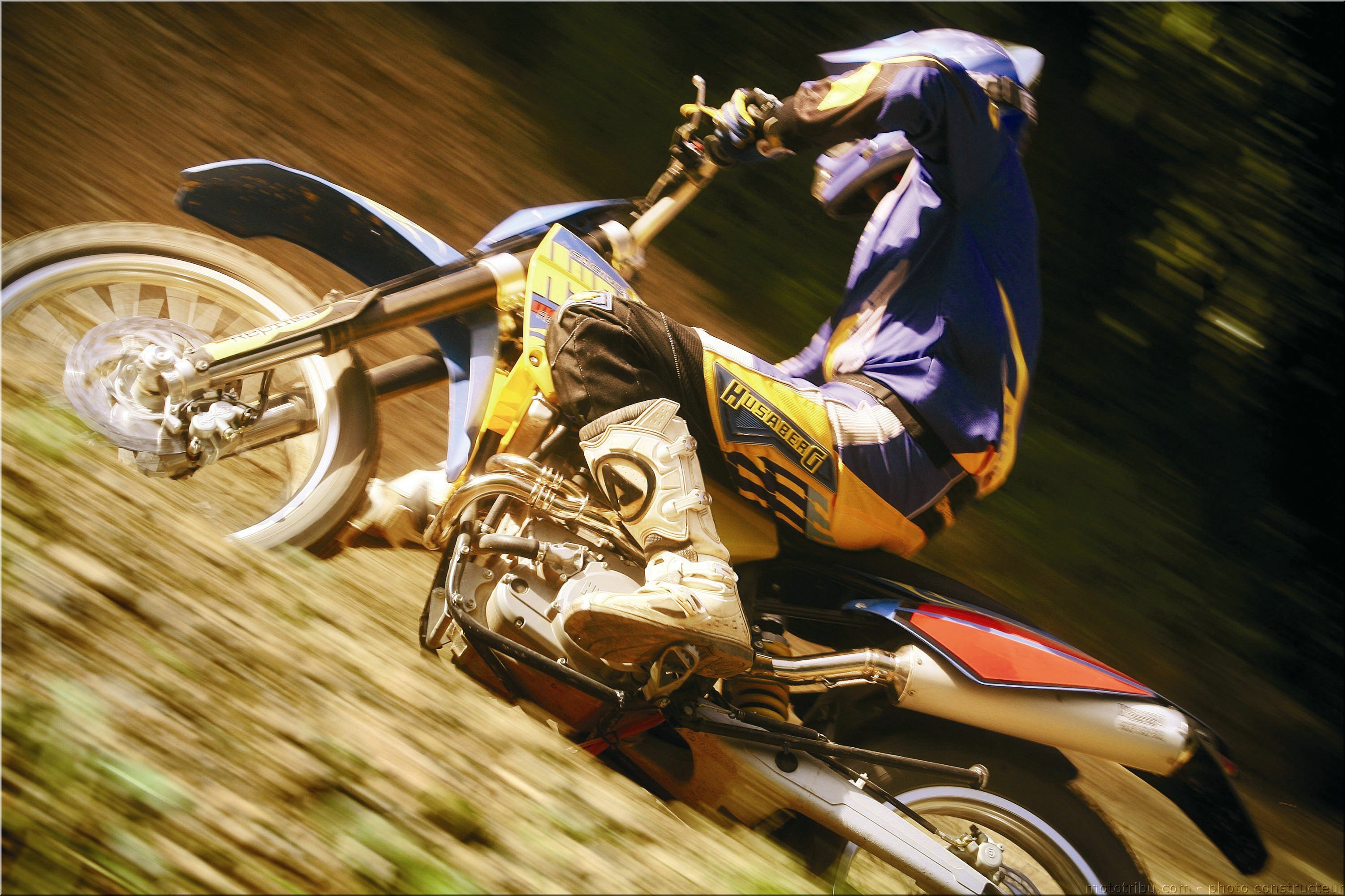 MOTO 