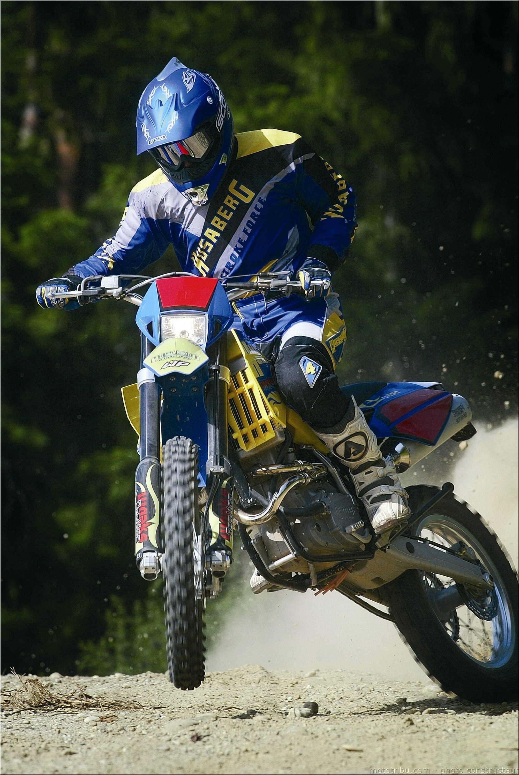 MOTO 