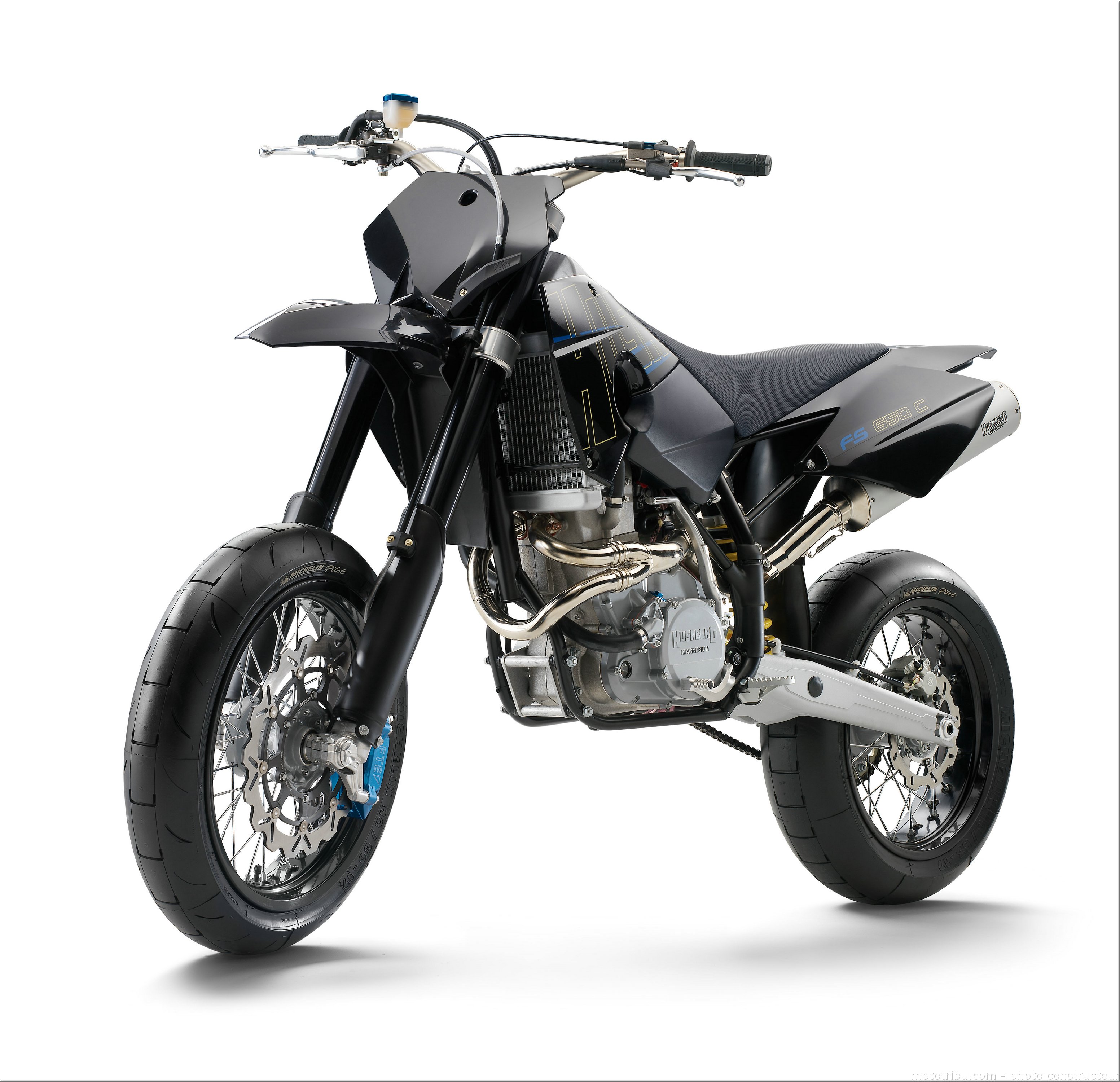 MOTO 