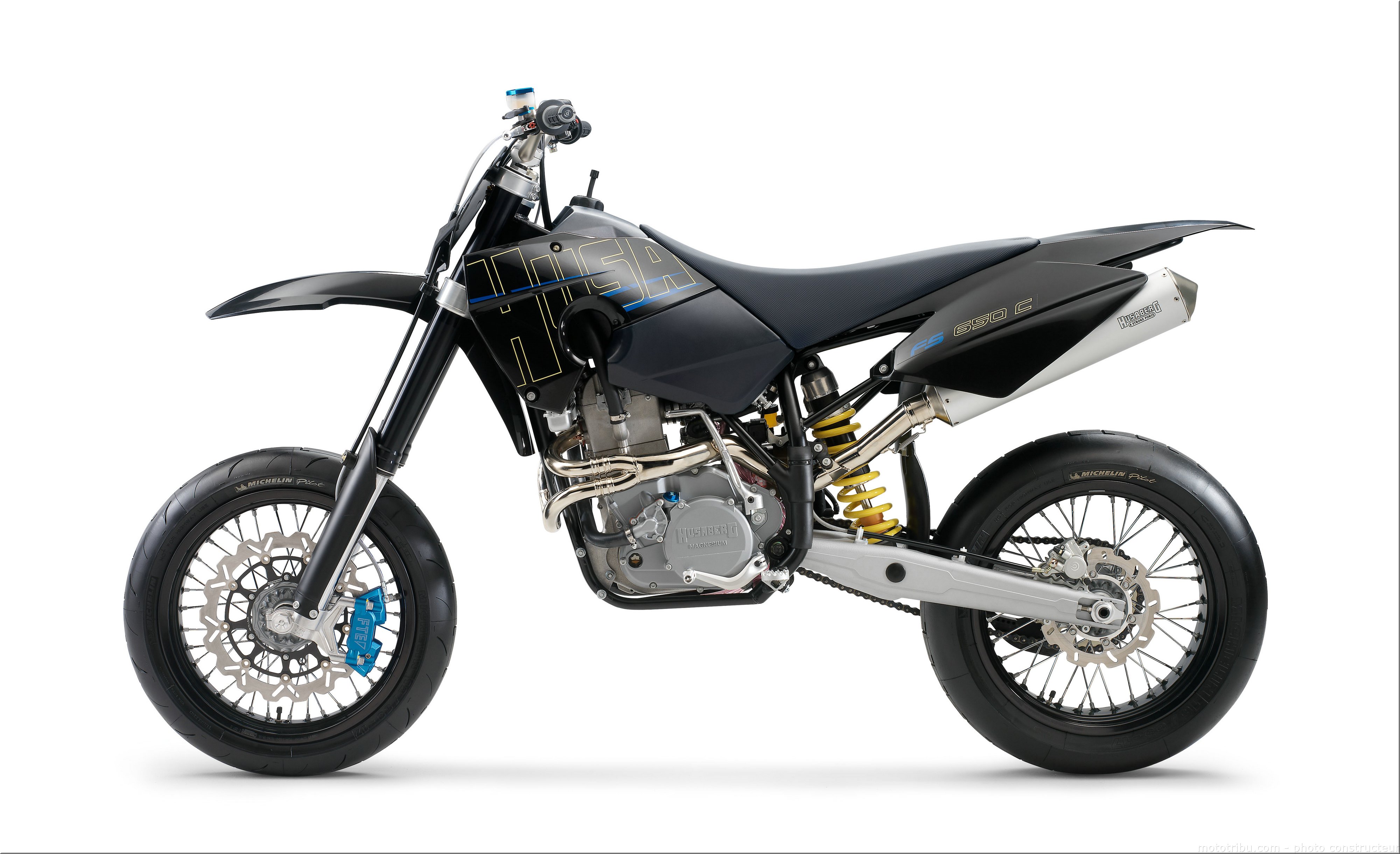 MOTO 