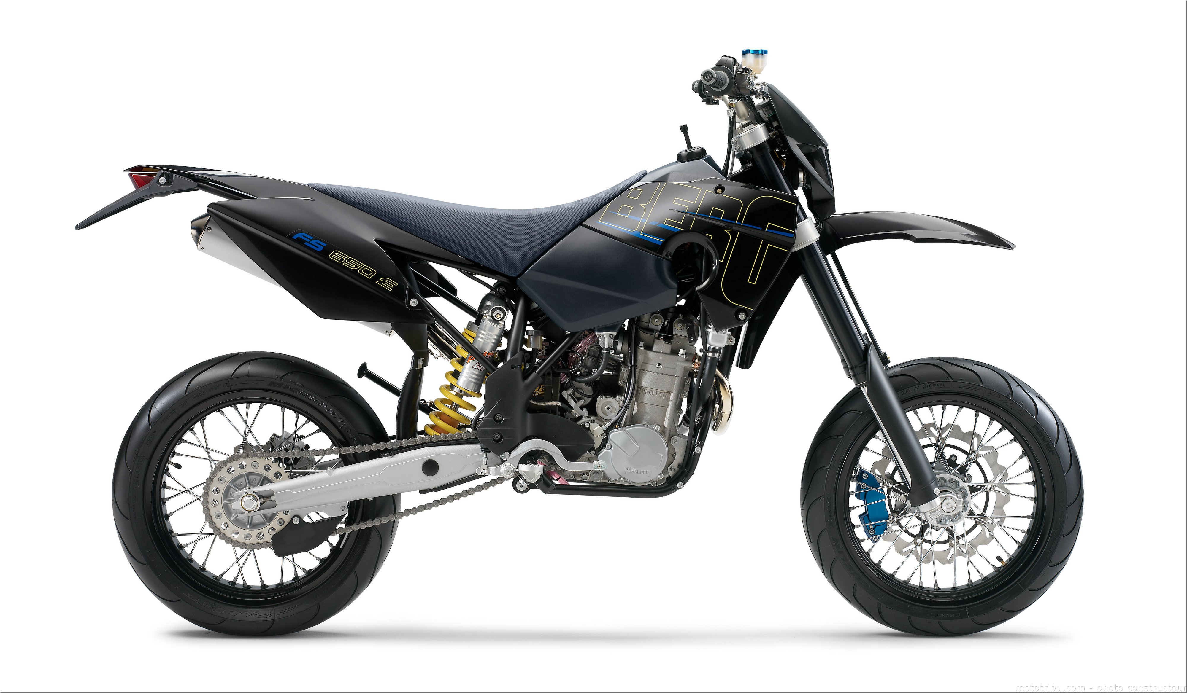MOTO 