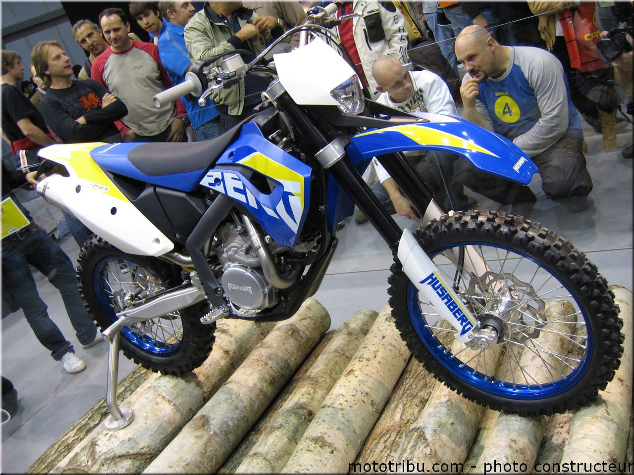 MOTO 