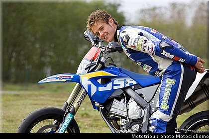 husaberg2009_supermot_001.jpg