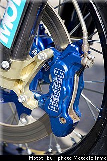 husaberg2009_supermot_006.jpg