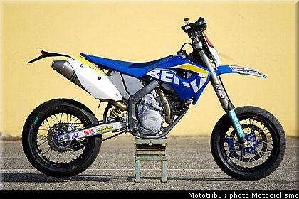 husaberg2009_supermot_009.jpg