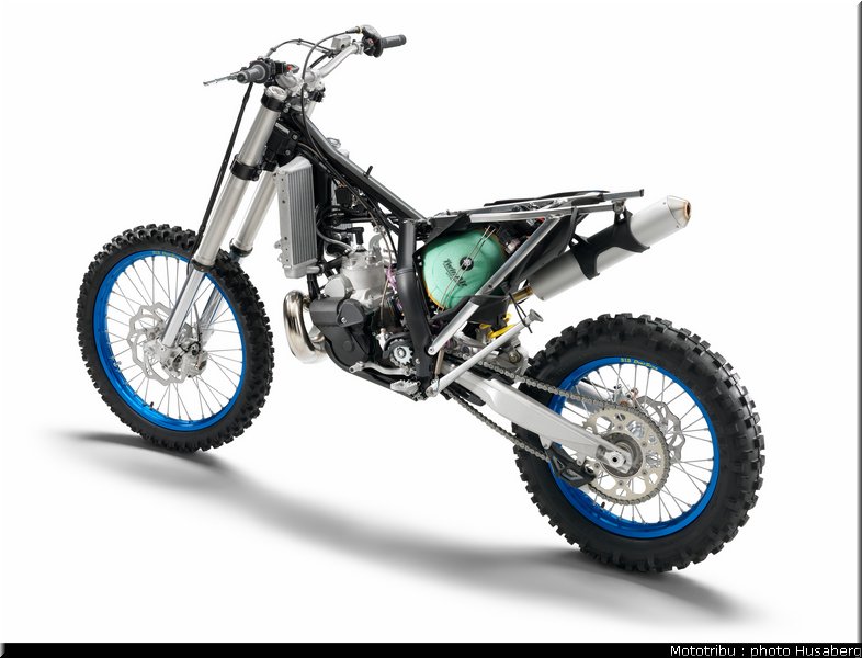 053_husaberg_te_03_2011