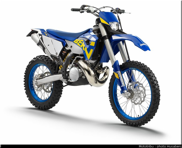 054_husaberg_te_04_2011