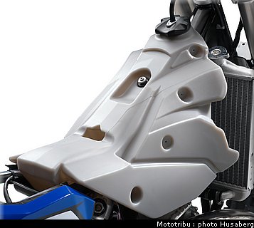 062_husaberg_te_12_2011.jpg