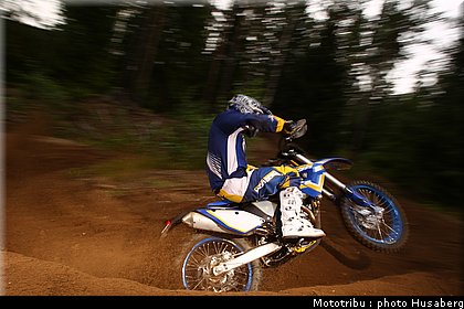 husaberg_2012_fe_450_003.jpg