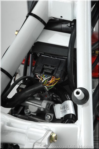 078husqvarna-te450-2008_4