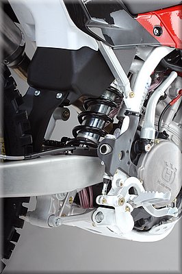 073husqvarna2008-details_08.jpg