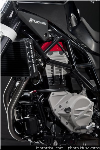 husqvarna_nuda_900_2012_0102